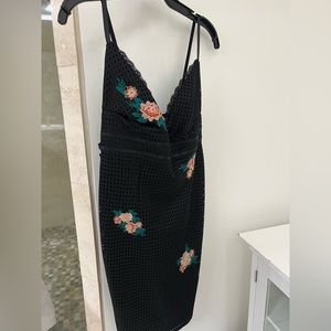 Super cute black dress with floral embroidery
